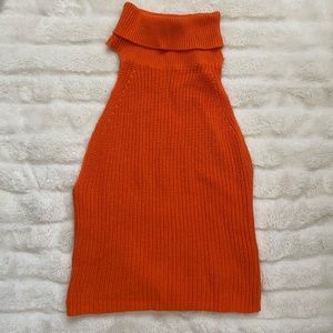sleeveless knitted turtleneck